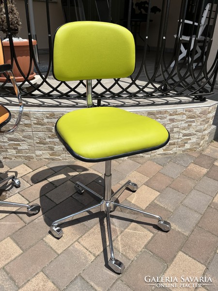 Retro, mid-century swivel chairs 1960-70'