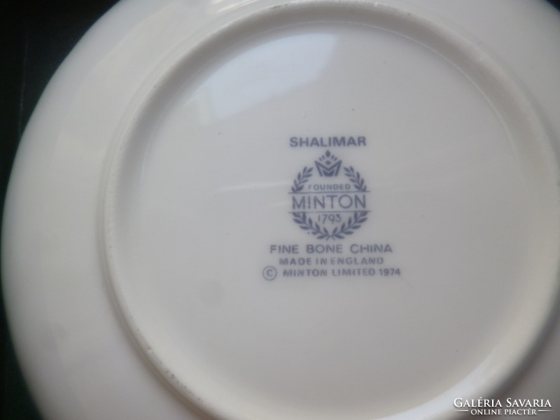 English small pattern porcelain bowl in gift box