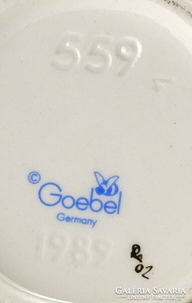 1N376 flawless goebel-hummel hat boy 1989