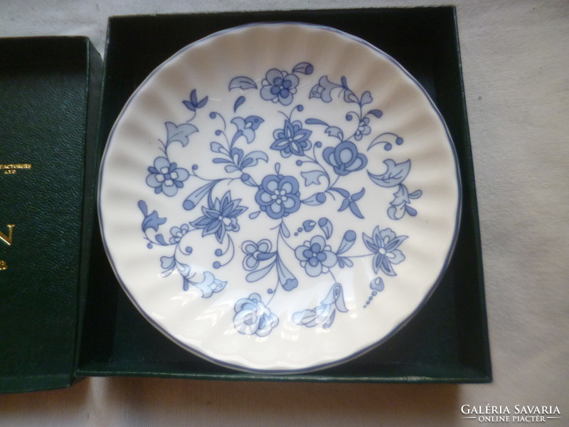 English small pattern porcelain bowl in gift box