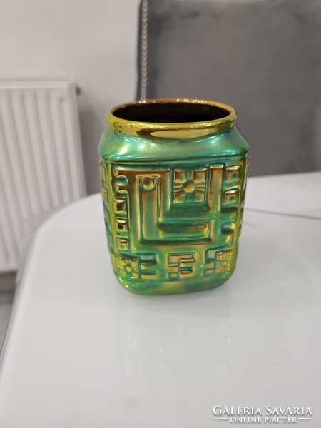 Zsolnay eozin Palatine Judit vase