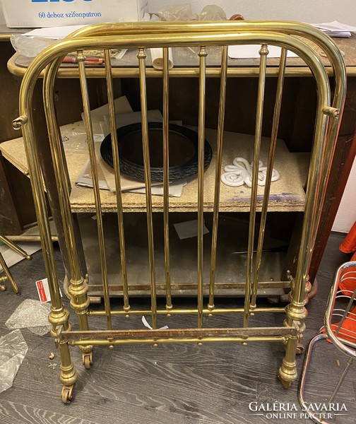 Antique brass children's bed to be painted