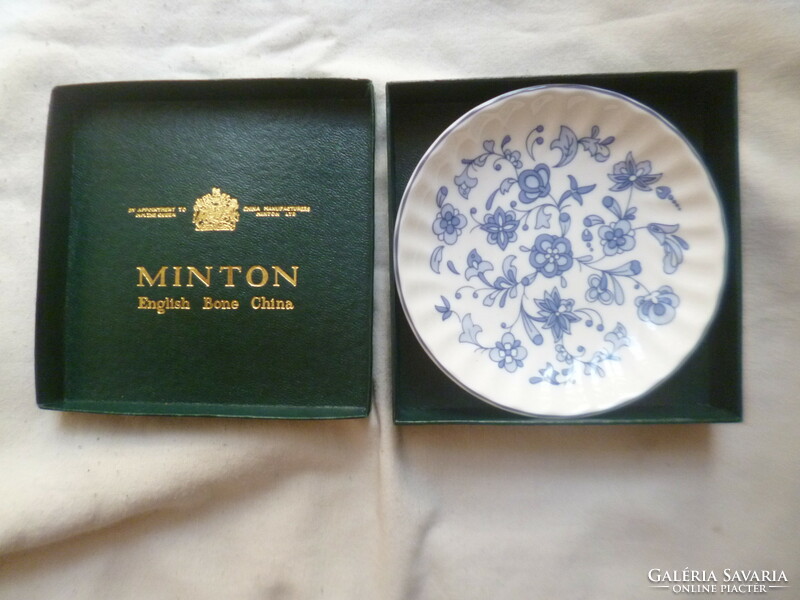 English small pattern porcelain bowl in gift box