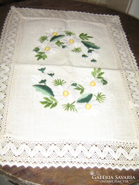 Beautiful daisies hand-embroidered woven tablecloth with a lace edge