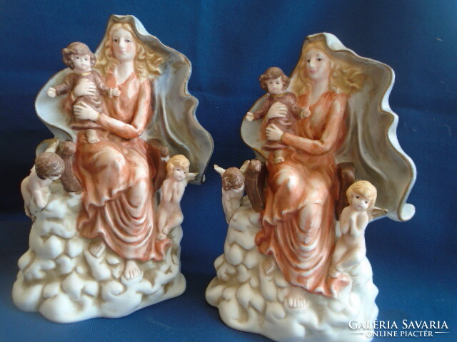 Pair of 2 large porcelain statues with religious scenes, 2 x 4 figures, wonderful work