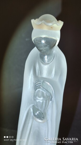 Glass sculpture holy relic