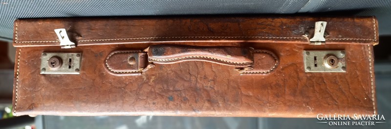 Antique Weigl leather suitcase with toiletries