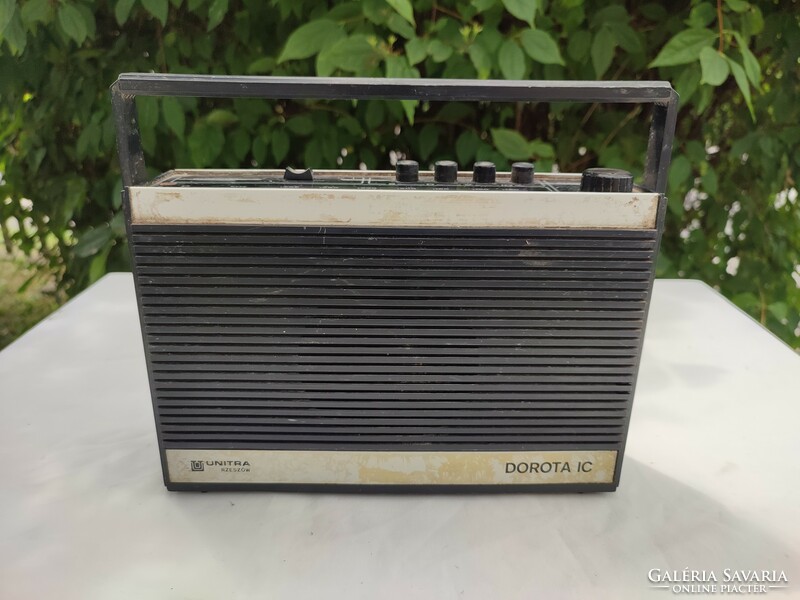 Unitra dorota ic old pocket radio