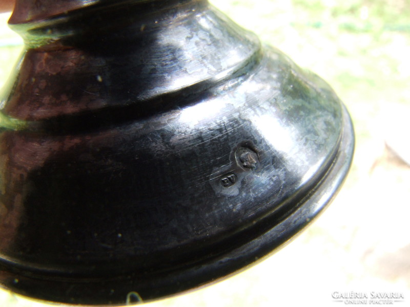 Vase with silver base (071129)