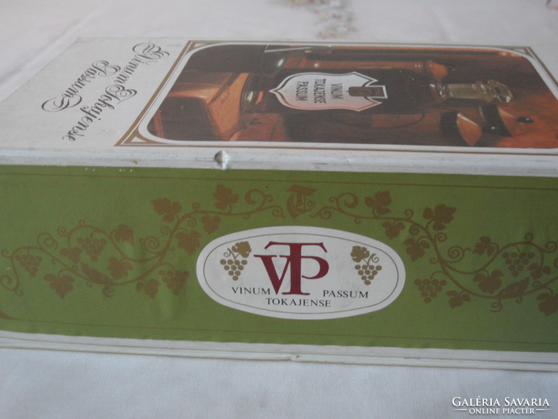 Older Tokaj aszú wine cardboard gift box