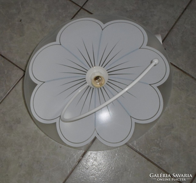 Mennyezeti függeszték, lámpa fehér üveg búrával (virágszirom)