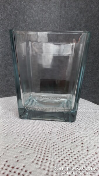Square thick-walled glass vase, probably Leonardo, flawless, heavy 1950 gr, 17 cm high,
