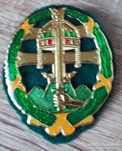 Disc badge colored dark green felt v1152