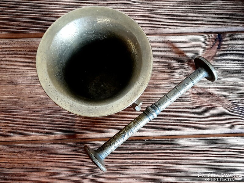 Copper mortar and pestle, 10.5 cm