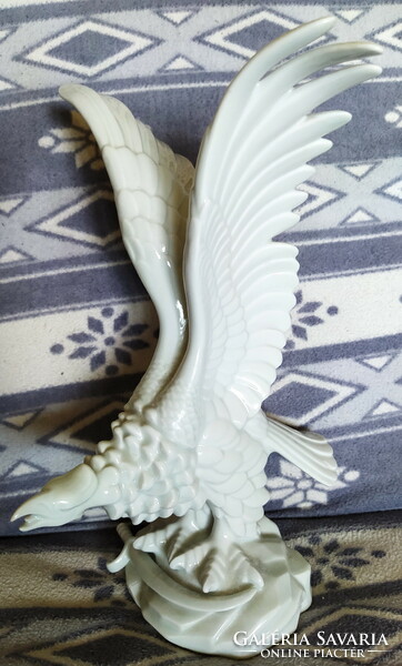 2 DB. HERENDI porcelán szobor TURUL karddal és SAS madár
