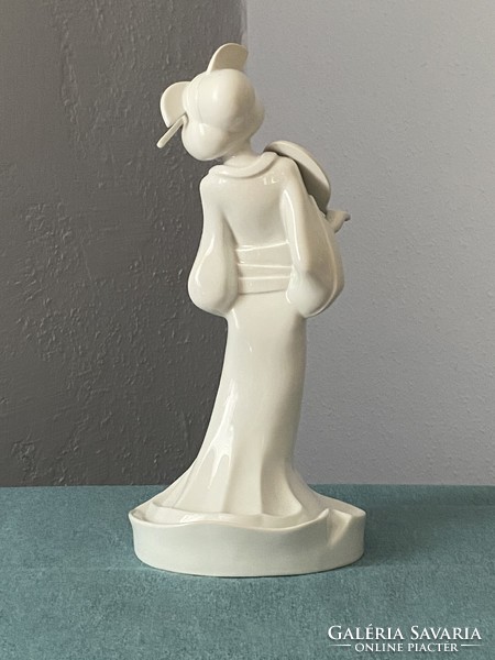 JAPÁN GÉSA FEHÉR SZÍNŰ HERENDI PORCELÁN SZOBOR 33 CM