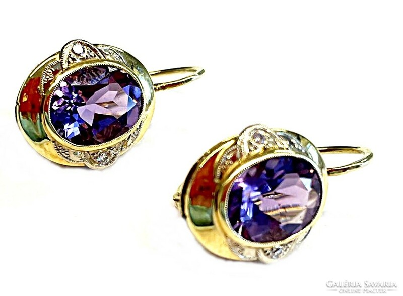Gold earrings with amethyst and diamond stones