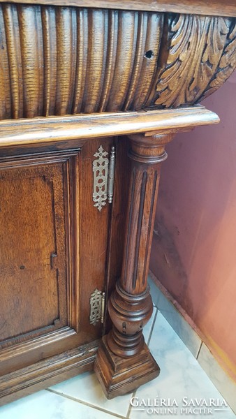 Large tin sideboard (oak)