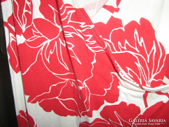 Csodaszép piros virágos női vintage stílusú ruha