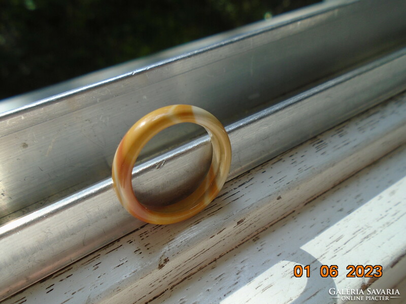 Bakelite ring with mineral effect
