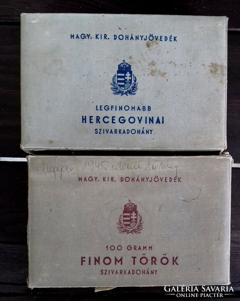 M. Royal cigarette tobacco boxes ~1927. - Piece by piece