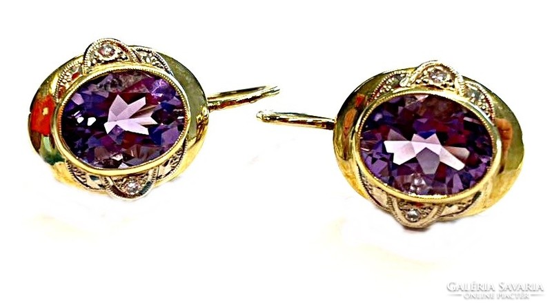 Gold earrings with amethyst and diamond stones