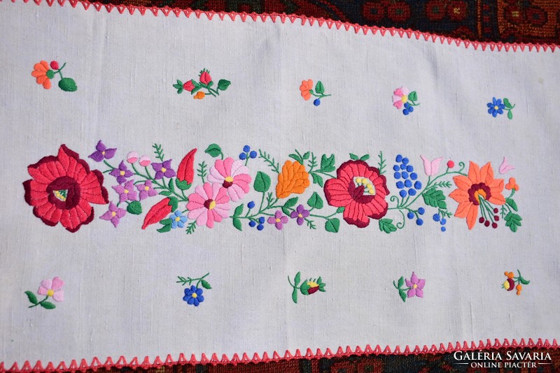 Embroidered tablecloth, Kalocsa embroidery, runner, centerpiece, paprika pattern, canvas 77 x 35 cm