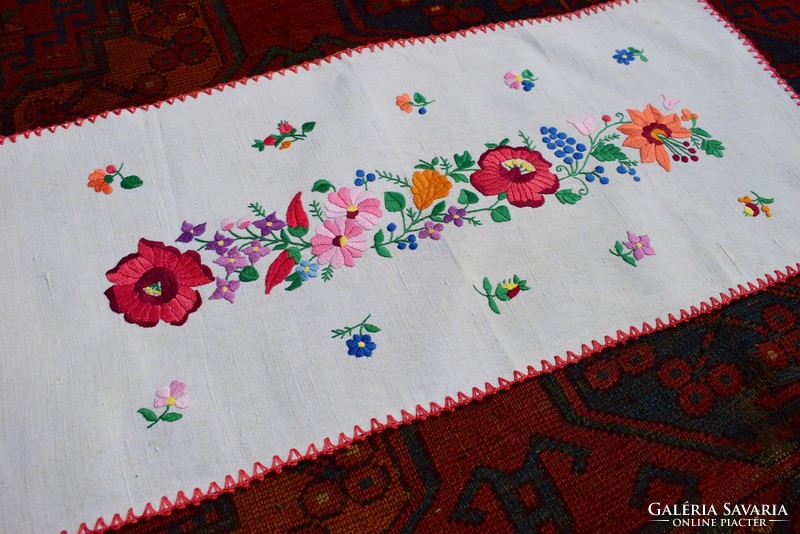 Embroidered tablecloth, Kalocsa embroidery, runner, centerpiece, paprika pattern, canvas 77 x 35 cm