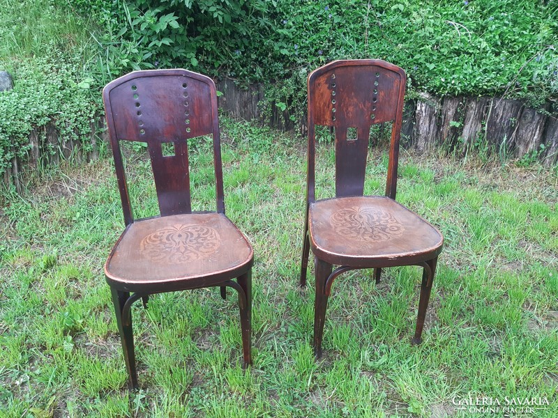 Thonett székek eladók !