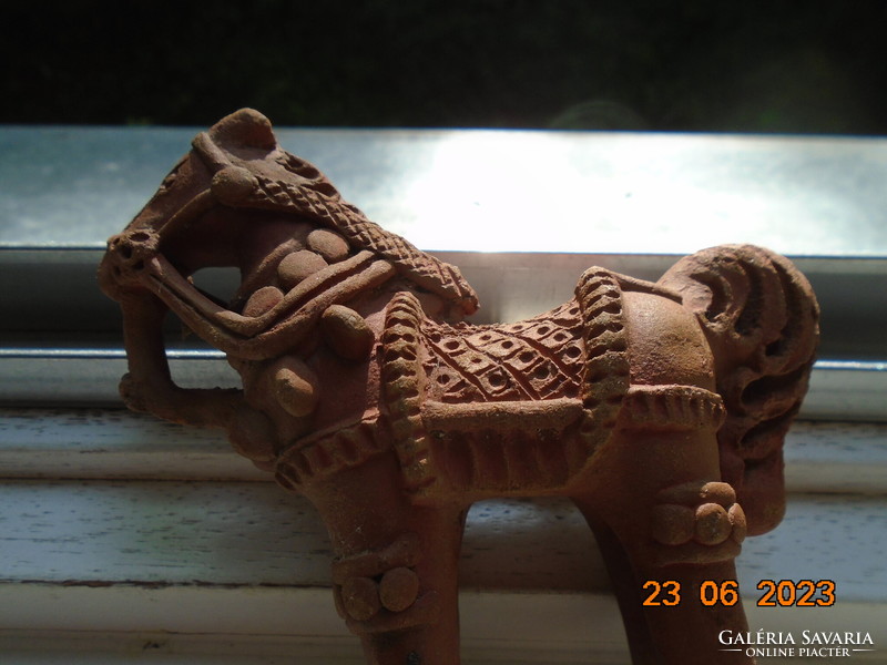 BANKURA hagyományos Nyugat-Bengáli Panchmura terrakotta ló