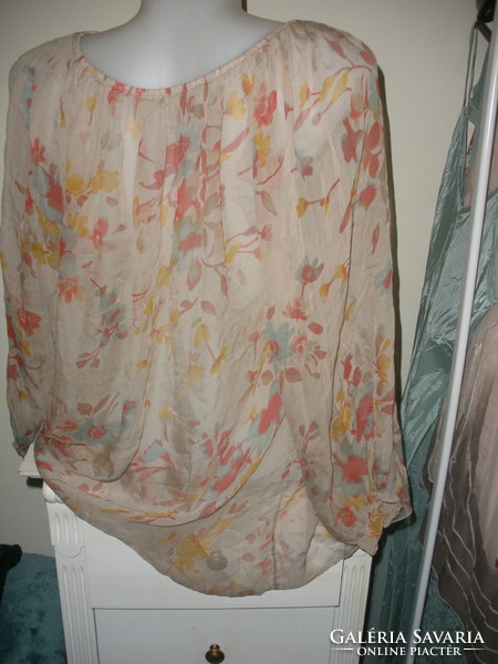 Silk, 100% silk tunic, blouse, top beige