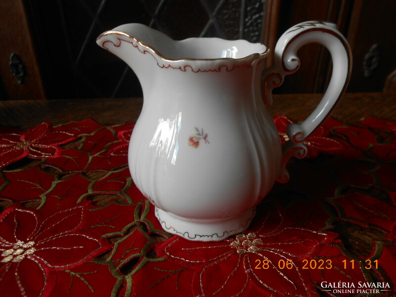 Zsolnay apróvirág mintás tejkiöntő, teás készlethez