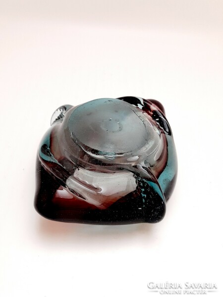 Irizáló fújt üveg, művész üveg, hamutál, 12,8 cm