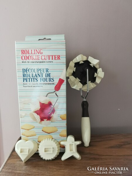 Rolling Dough Cutter | with 18 shapes | pasta slicer | retro | vintage