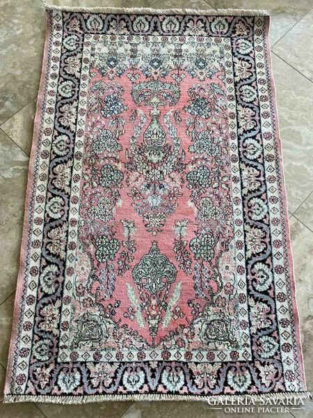 Vintage silk Persian rug 146x91cm