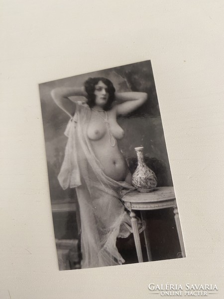 Mini nude picture, antique photo modern copy, pin up, pinup, nude, on a shield, erotica, erotica