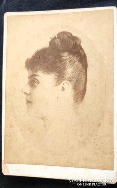 Approx. 1888 Large 16 cm hardback photo of Baroness Mária Vetsera, lover of Rudolf Heir to the Habsburg throne