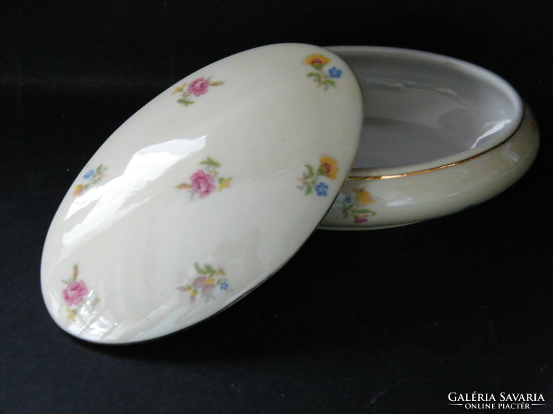 Limoges porcelain oval bonbonier with lid, box