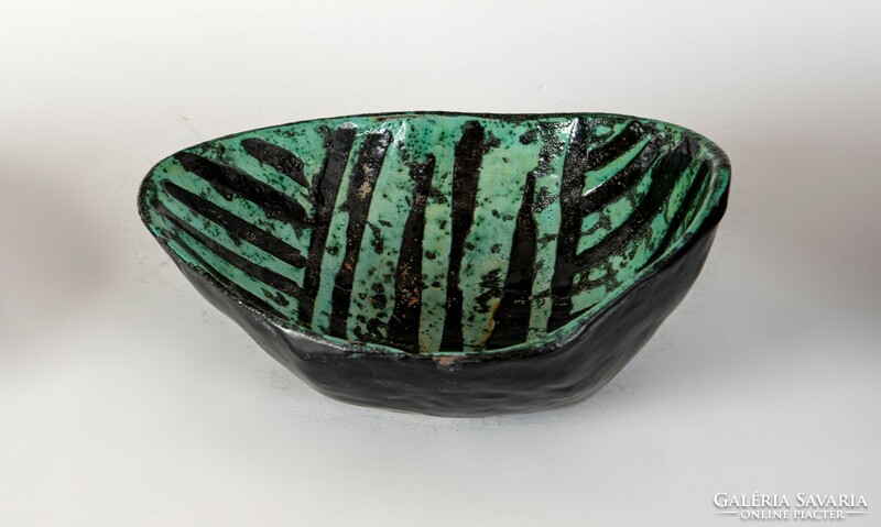 Lívia Gorka - turquoise bowl (g37)