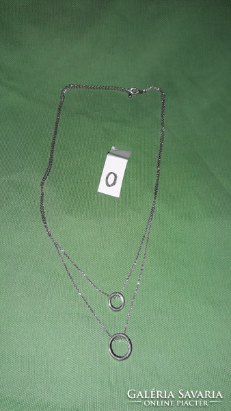 Very nice two-row double-medal silver-plated metal necklace, 44 cm long, according to the pictures, 0