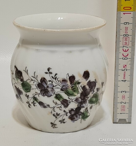 Színes virágmintás, bordázott felületű porcelán bögre (2684)