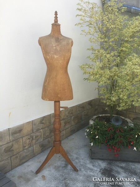 Antique mannequin, tailor's mannequin