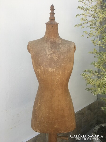 Antique mannequin, tailor's mannequin