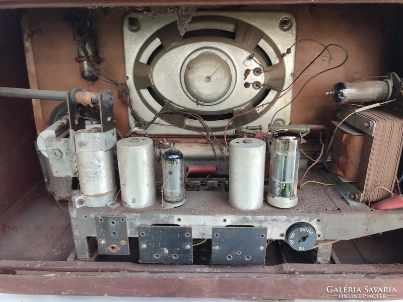 Hunting ammunition factory r 946 fi symphony old radio