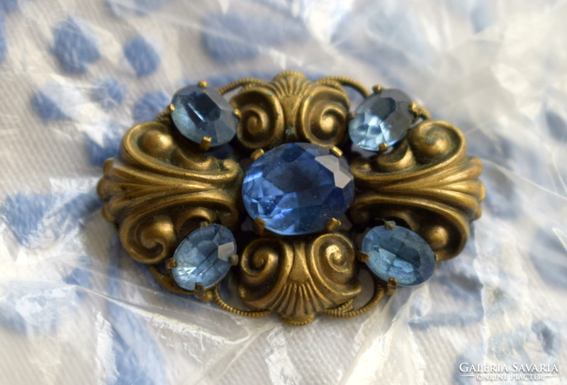 Antique goldsmith jewelry brooch pin filigree metal with blue stone decoration