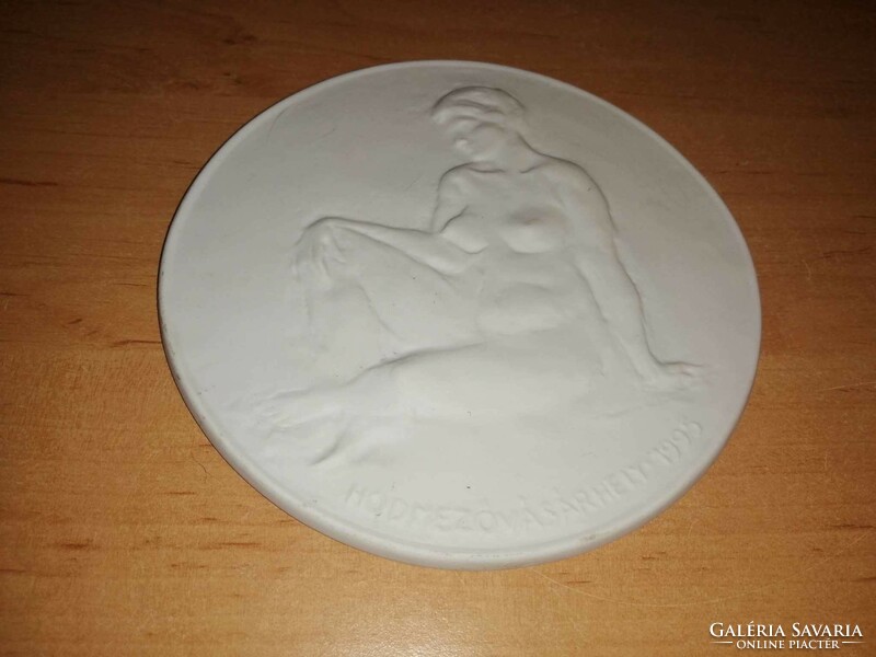 Biscuit porcelain reminiscent of ancient Rome female nude relief plaque coin Hódmezővásárhely 1995 (b)