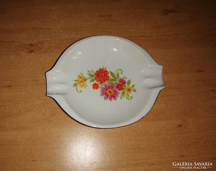 Ravenclaw porcelain ashtray with flower pattern 10*12 cm (20/d)