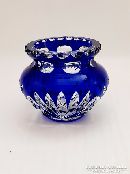 Small blue crystal vase, 9 cm