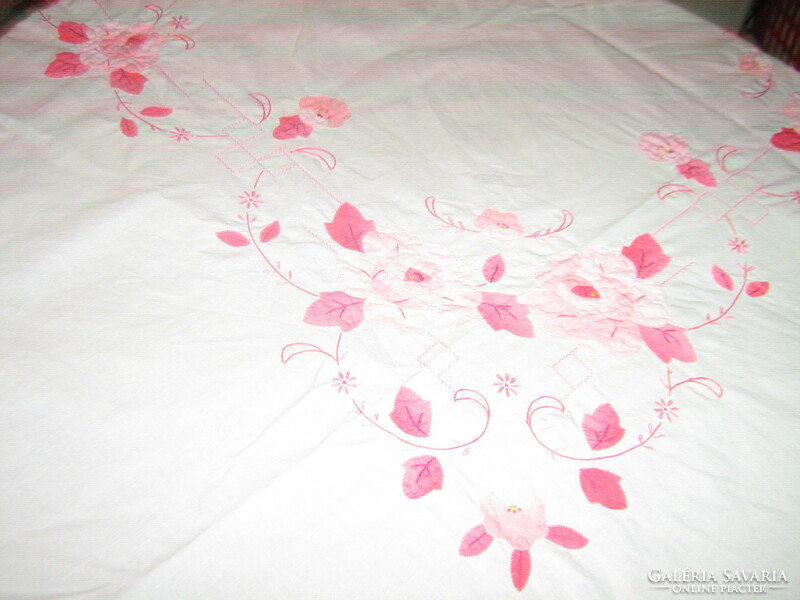 Gyönyörű vintage rávarrt rózsaszín rózsa mintás terítő