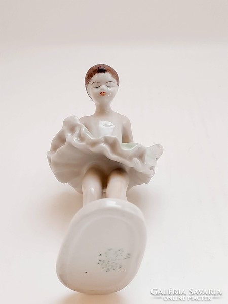 Hollóházi porcelán balerina, 13,5 cm